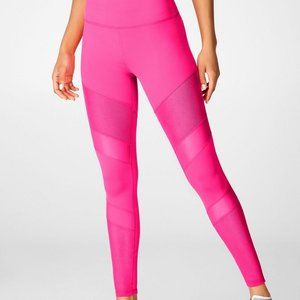 NWT Ultra High-Waisted PowerHold® Shine Legging